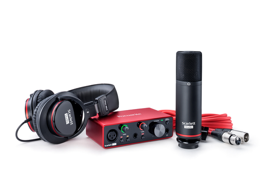 Focusrite Scarlett Solo Studio 3rd Gen Bundle