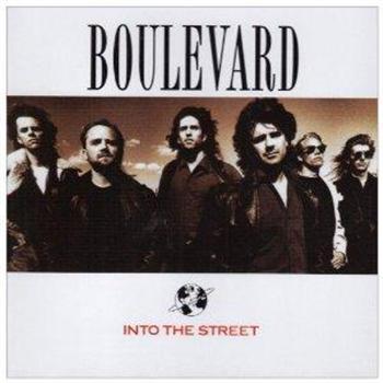 Boulevard: Into the street